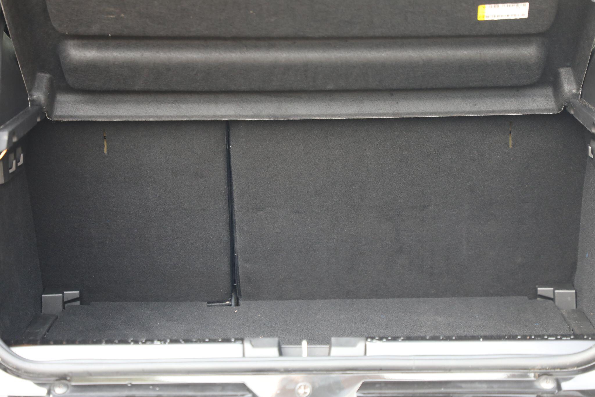 Large vehicle image